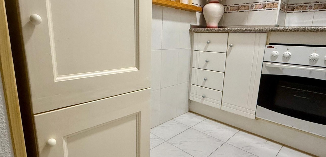 Sale - Apartment / flat -
Torrevieja - Los Europeos