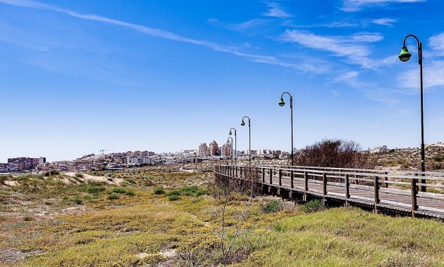 Sale - Apartment / flat -
Torrevieja - Los Europeos