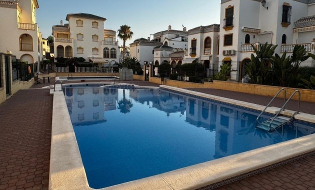 Herverkoop - Appartement / flat -
Torrevieja - La Mata