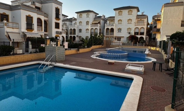 Herverkoop - Appartement / flat -
Torrevieja - La Mata