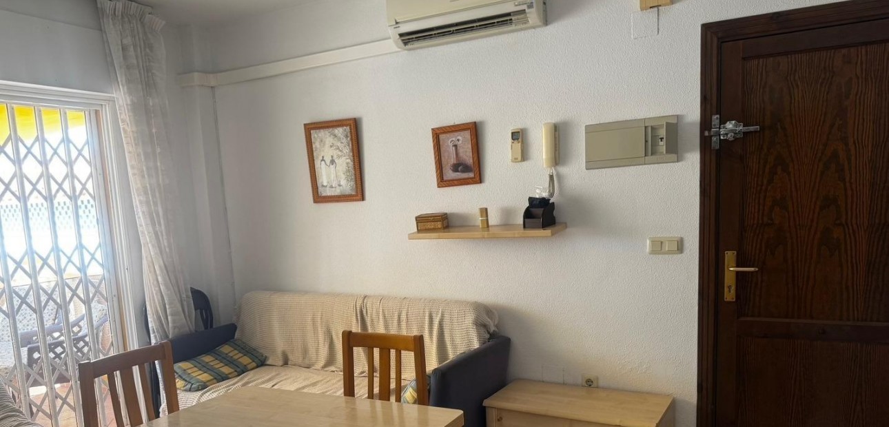 Herverkoop - Appartement / flat -
Torrevieja - La Mata