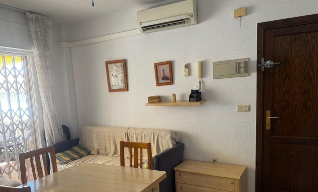 Herverkoop - Appartement / flat -
Torrevieja - La Mata