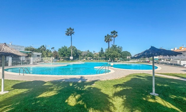 Sale - Apartment / flat -
Orihuela Costa - Los Balcones