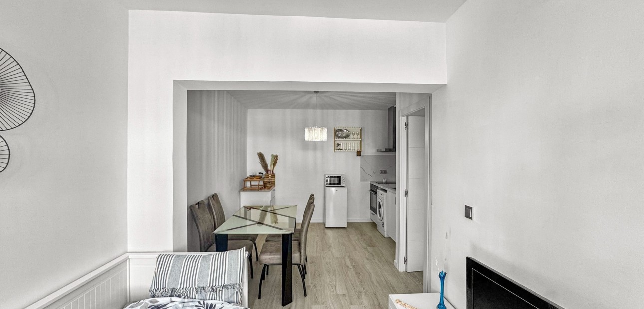 Sale - Apartment / flat -
Orihuela Costa - Los Balcones