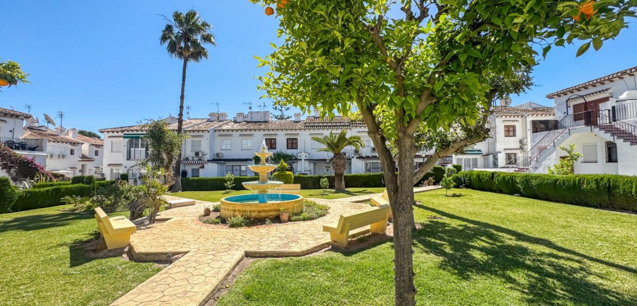 Sale - Apartment / flat -
Orihuela Costa - Los Balcones