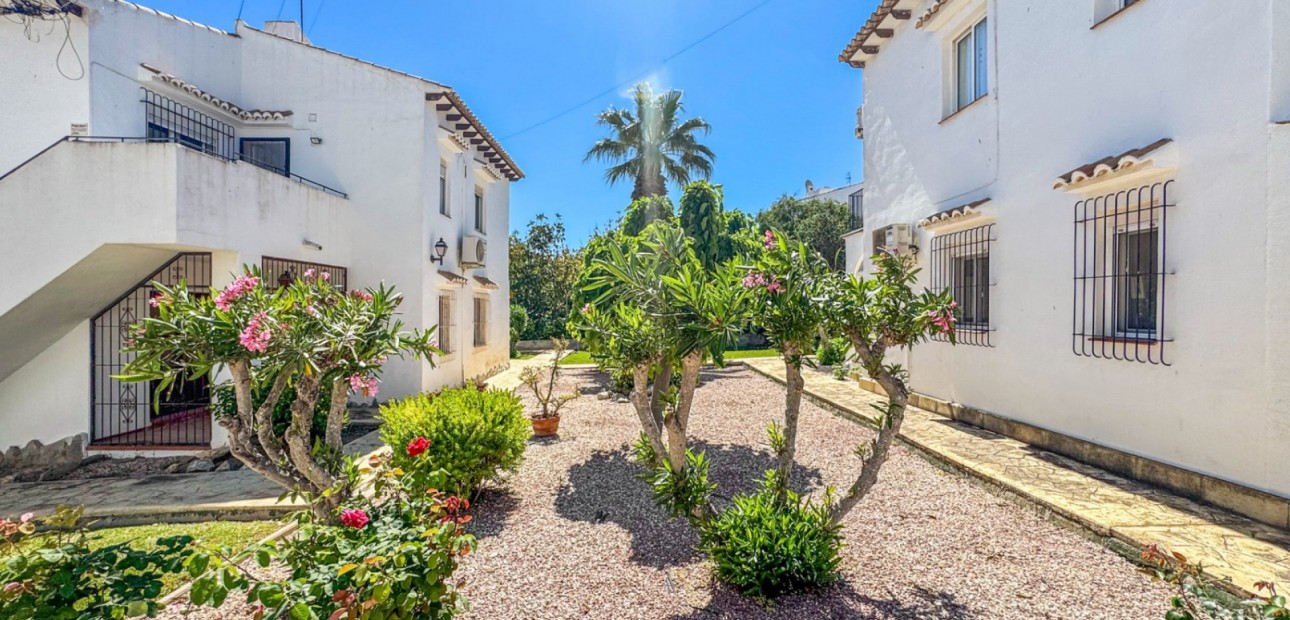 Sale - Apartment / flat -
Orihuela Costa - Los Balcones