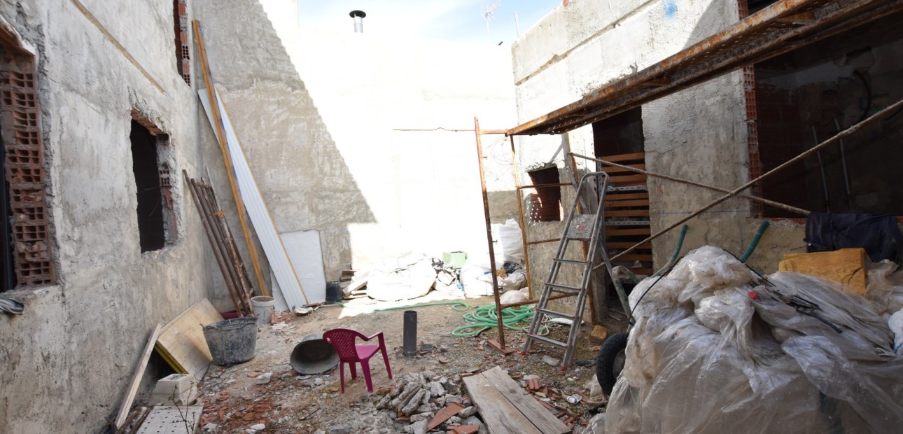 Sale - Bungalow -
Dolores - Dolores - Town