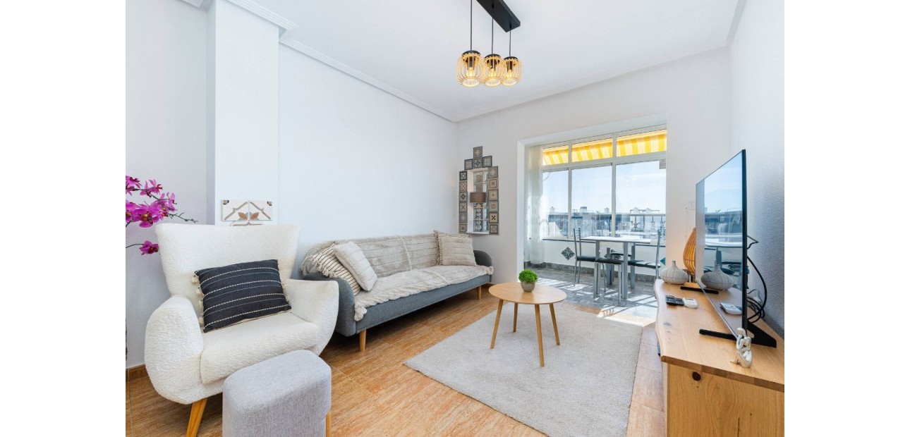 Sale - Apartment / flat -
Orihuela Costa - Playa Flamenca