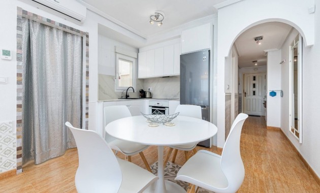 Sale - Apartment / flat -
Orihuela Costa - Playa Flamenca