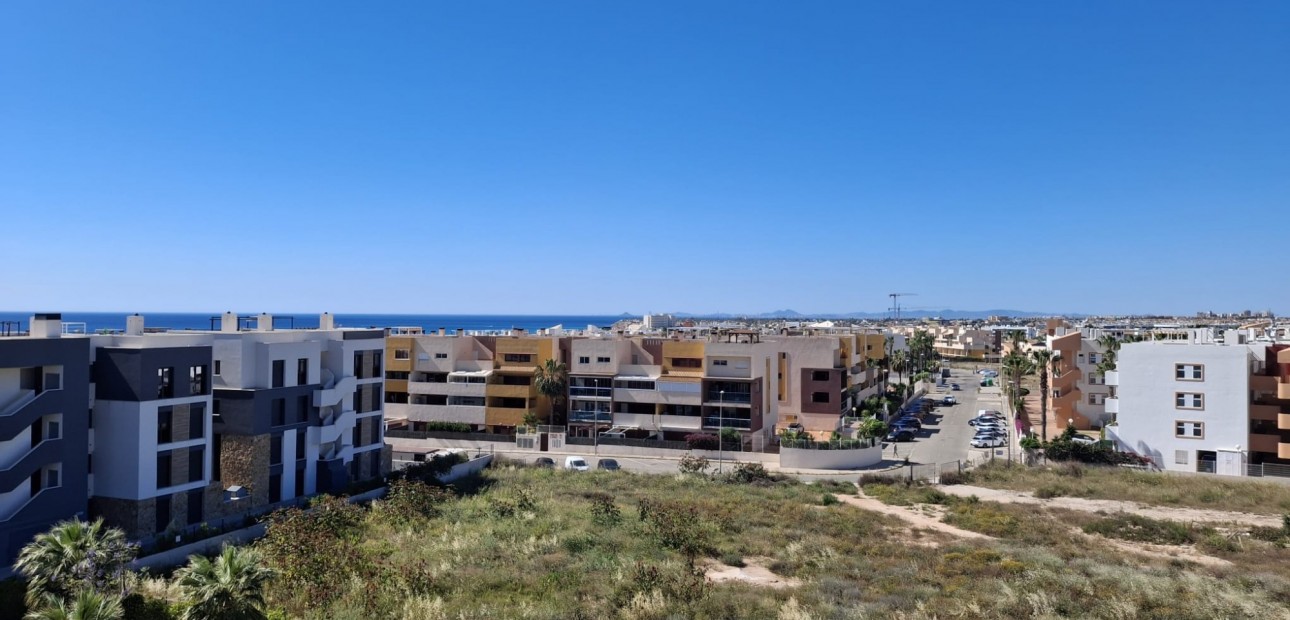 Sale - Apartment / flat -
Orihuela Costa - Playa Flamenca