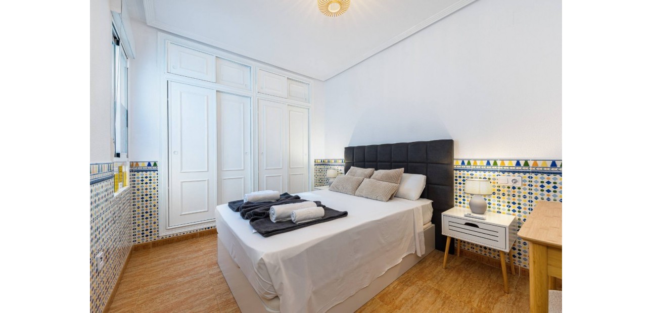 Sale - Apartment / flat -
Orihuela Costa - Playa Flamenca