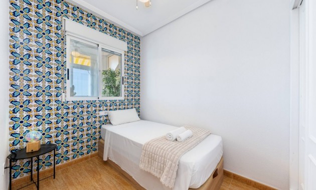 Sale - Apartment / flat -
Orihuela Costa - Playa Flamenca