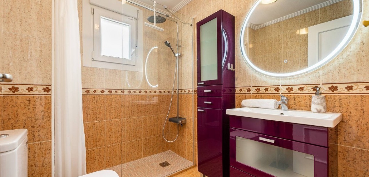 Sale - Apartment / flat -
Orihuela Costa - Playa Flamenca