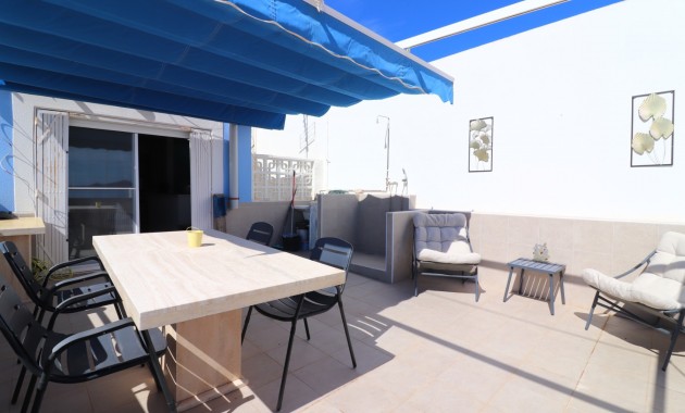 Sale - Apartment / flat -
Los Nietos - Los Nietos - Town