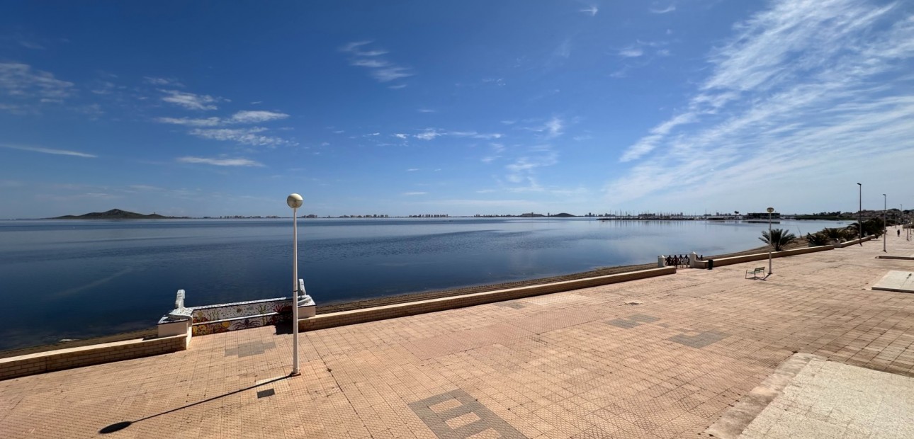 Sale - Apartment / flat -
Los Nietos - Los Nietos - Town