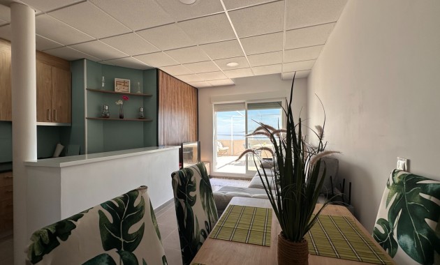 Sale - Apartment / flat -
Los Nietos - Los Nietos - Town