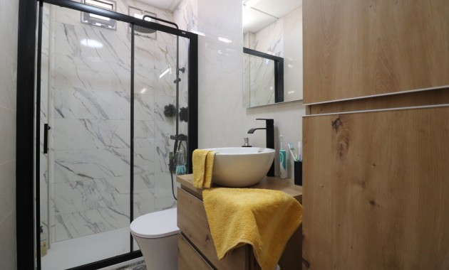 Sale - Apartment / flat -
Los Nietos - Los Nietos - Town