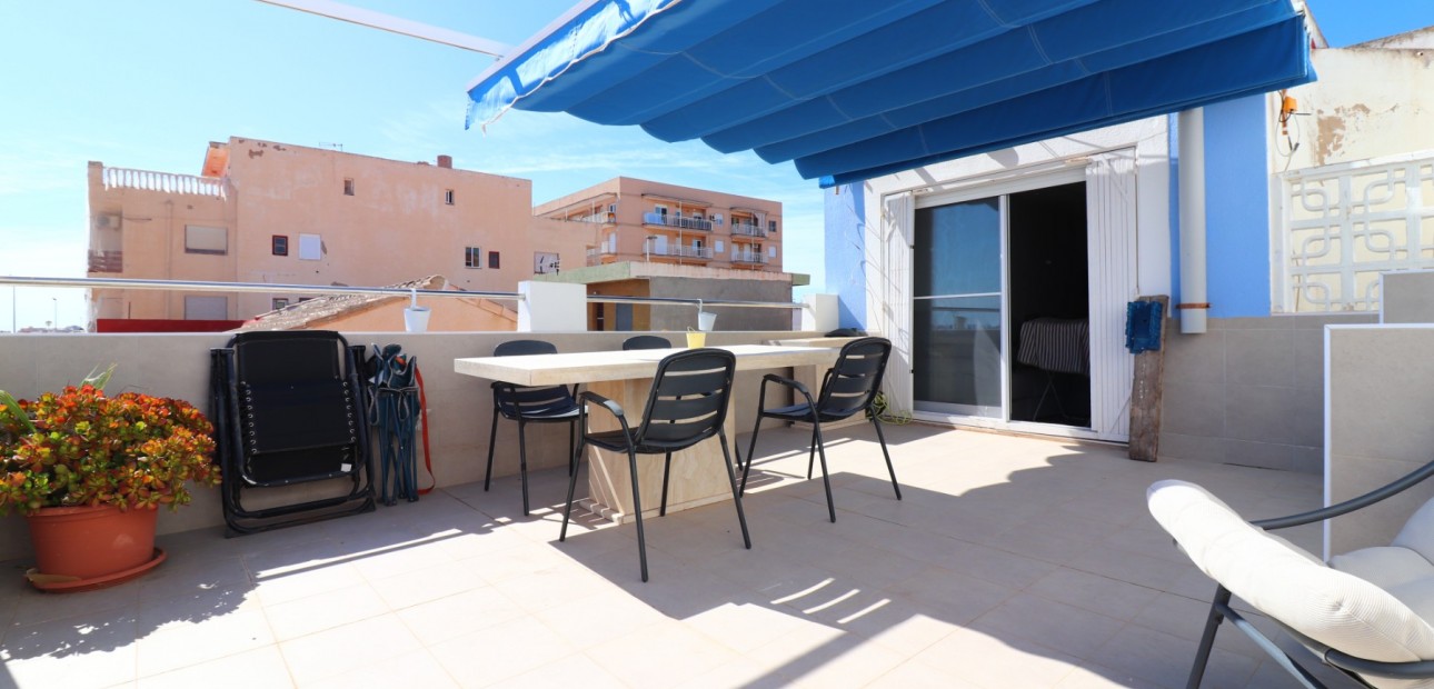 Sale - Apartment / flat -
Los Nietos - Los Nietos - Town