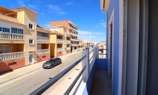 Sale - Apartment / flat -
Los Nietos - Los Nietos - Town
