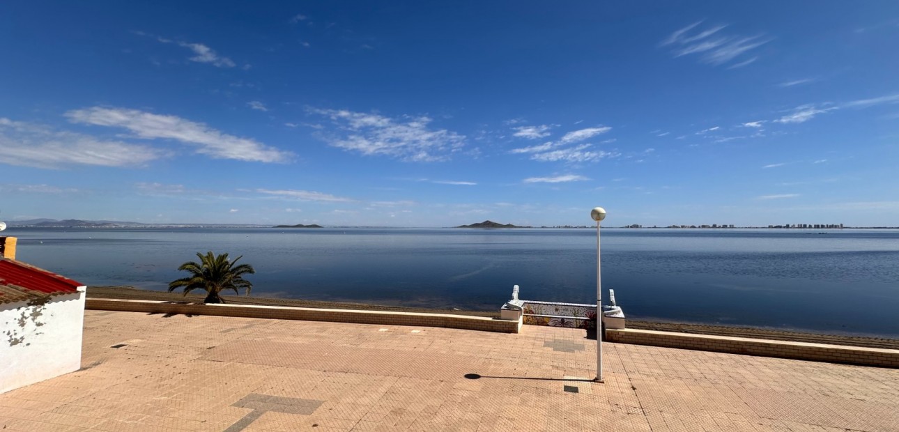 Sale - Apartment / flat -
Los Nietos - Los Nietos - Town