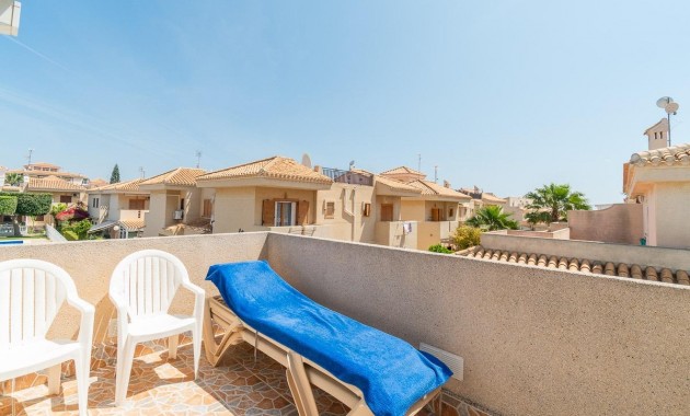 Sale - Villa -
Orihuela Costa - Playa Flamenca