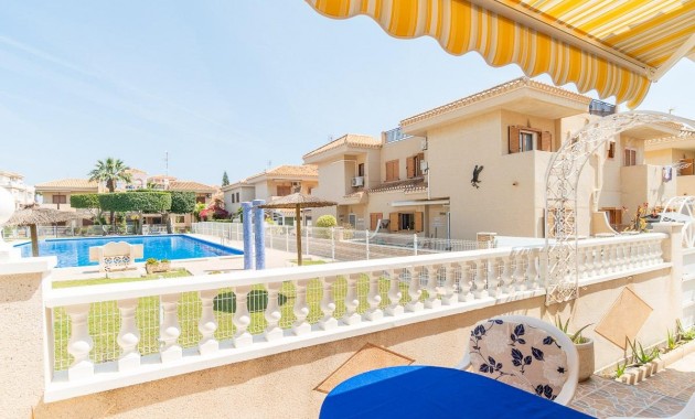 Sale - Villa -
Orihuela Costa - Playa Flamenca
