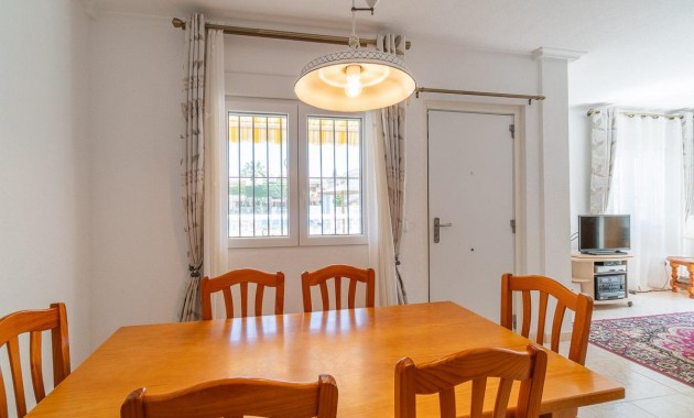 Sale - Villa -
Orihuela Costa - Playa Flamenca