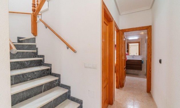 Sale - Villa -
Orihuela Costa - Playa Flamenca