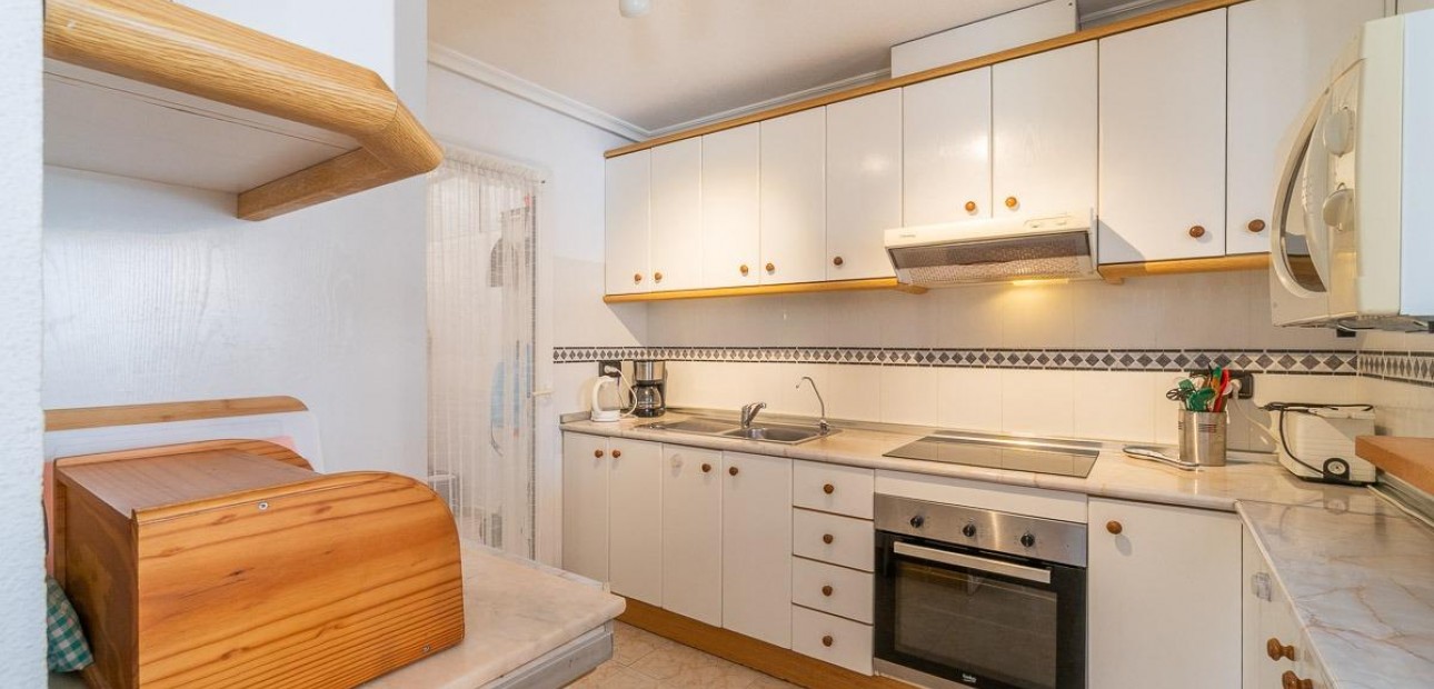 Sale - Villa -
Orihuela Costa - Playa Flamenca