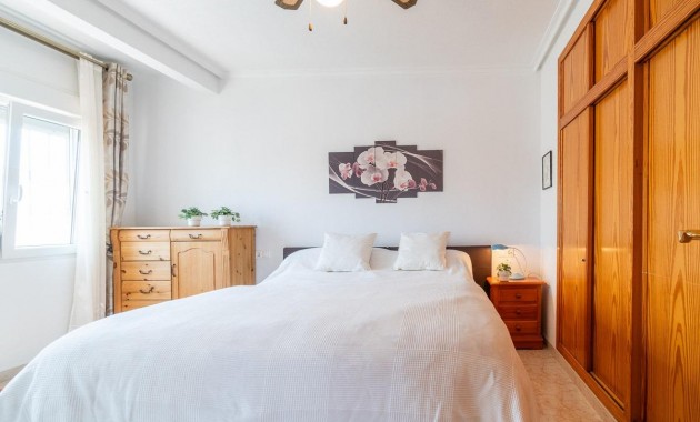 Sale - Villa -
Orihuela Costa - Playa Flamenca