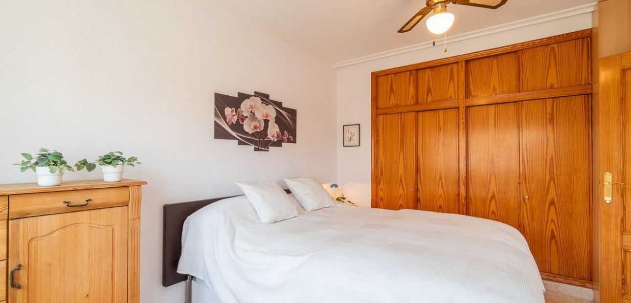 Sale - Villa -
Orihuela Costa - Playa Flamenca