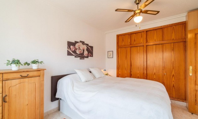 Sale - Villa -
Orihuela Costa - Playa Flamenca