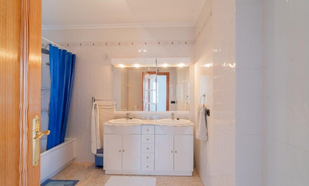 Sale - Villa -
Orihuela Costa - Playa Flamenca