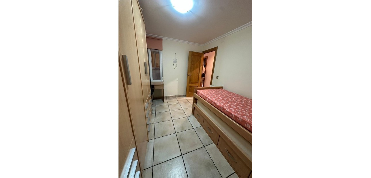 Venta - Apartamento / piso -
Torrevieja - La Mata pueblo