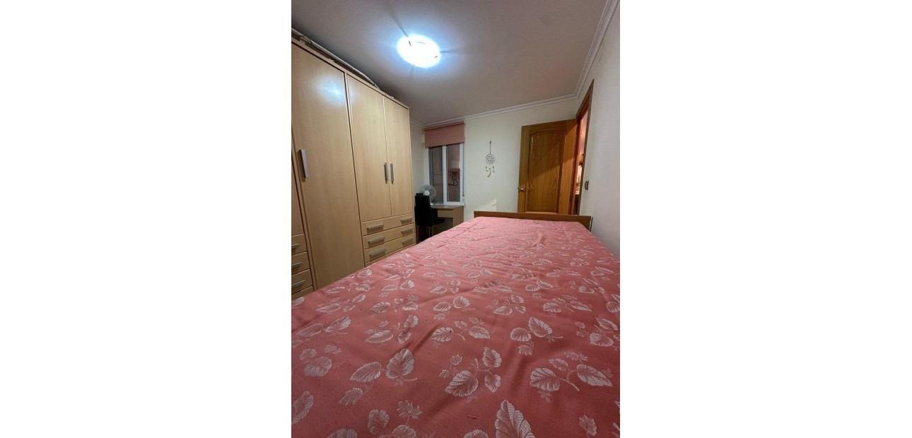 Venta - Apartamento / piso -
Torrevieja - La Mata pueblo