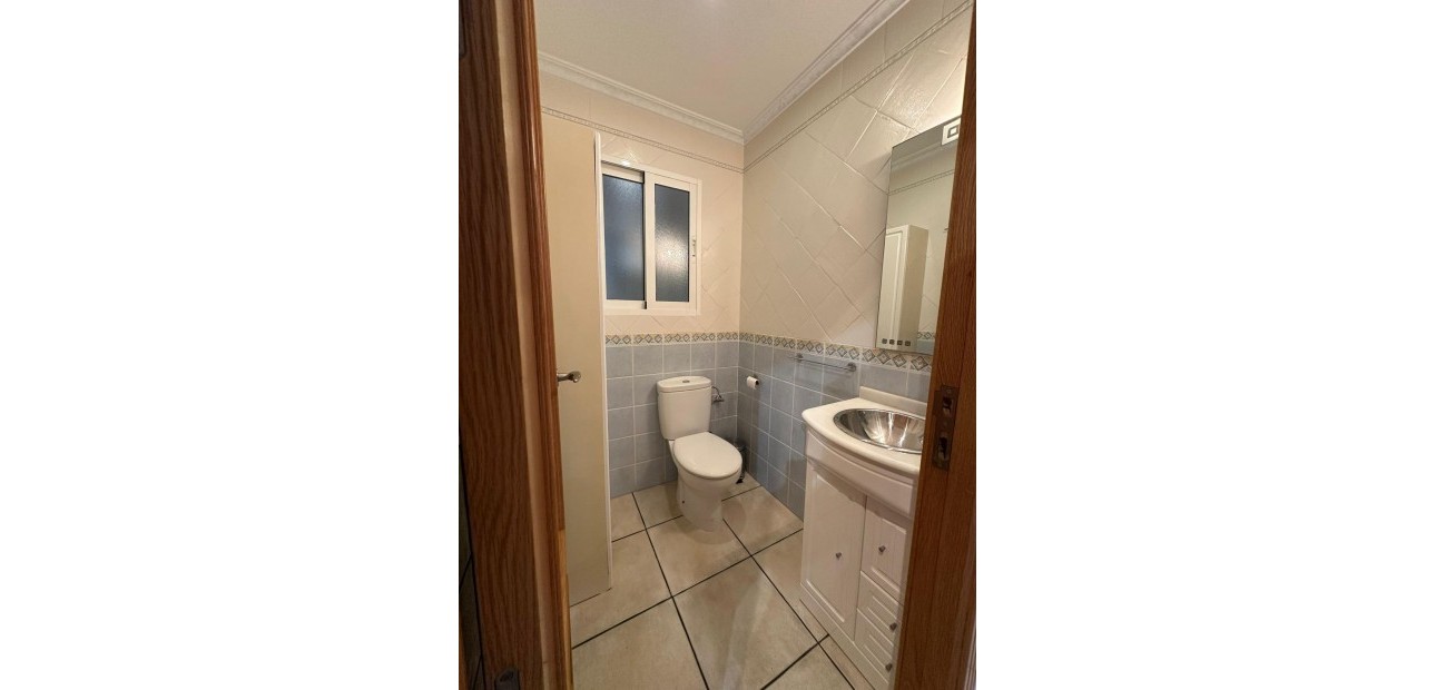 Venta - Apartamento / piso -
Torrevieja - La Mata pueblo