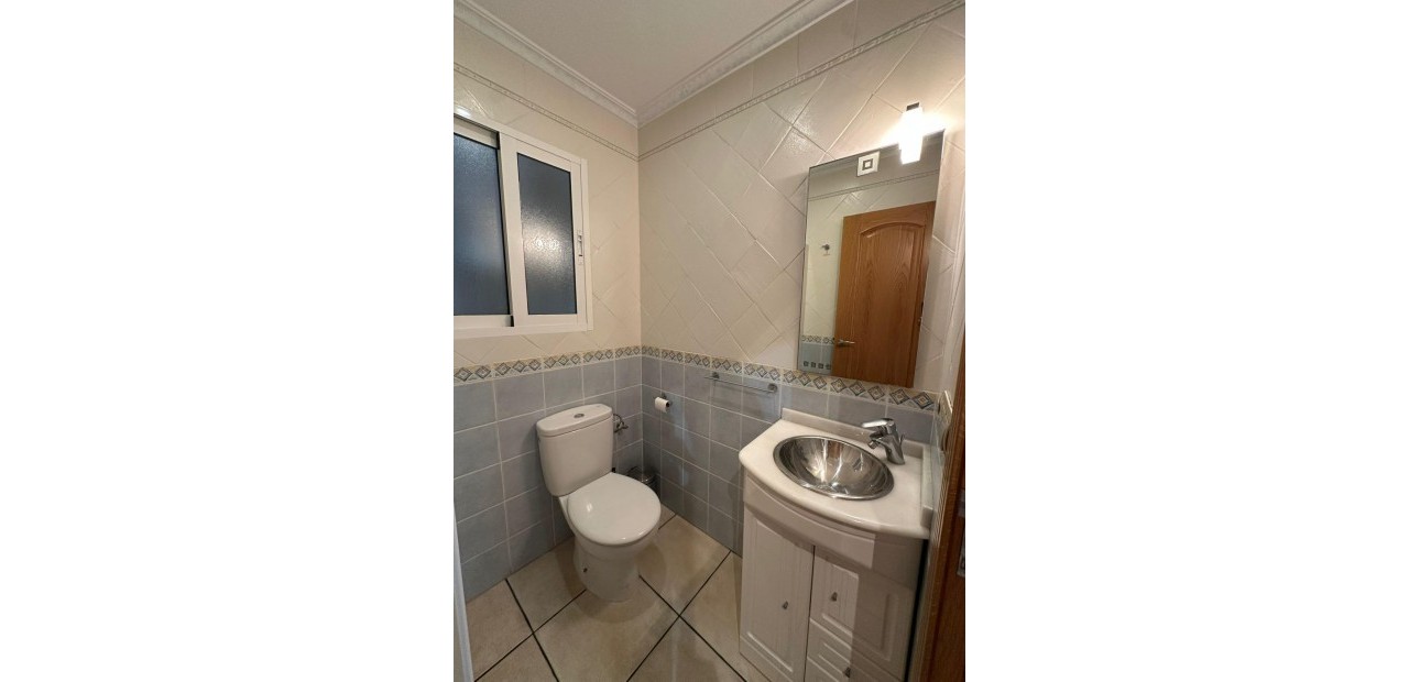 Venta - Apartamento / piso -
Torrevieja - La Mata pueblo