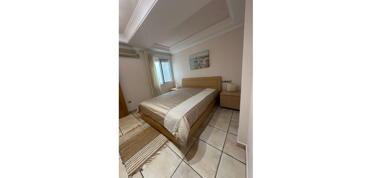 Venta - Apartamento / piso -
Torrevieja - La Mata pueblo