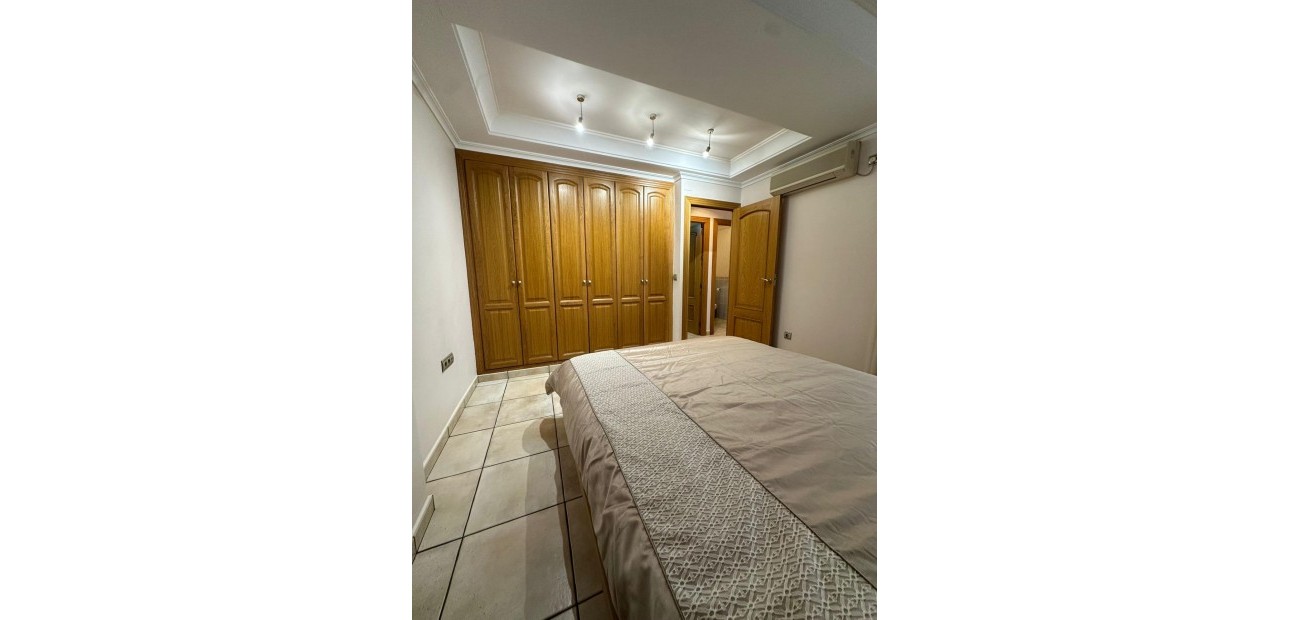Venta - Apartamento / piso -
Torrevieja - La Mata pueblo
