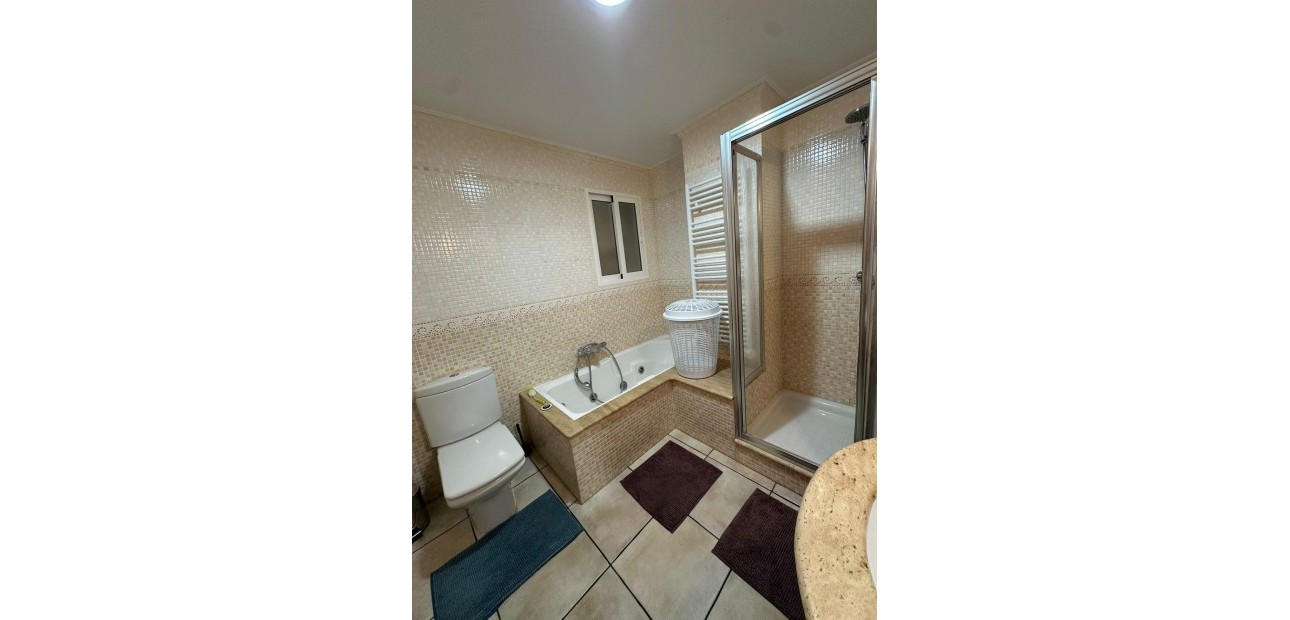 Venta - Apartamento / piso -
Torrevieja - La Mata pueblo