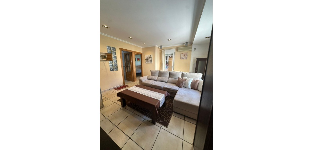 Venta - Apartamento / piso -
Torrevieja - La Mata pueblo