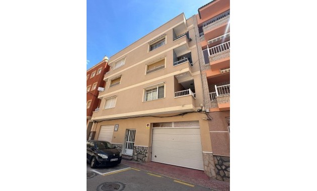 Venta - Apartamento / piso -
Torrevieja - La Mata pueblo