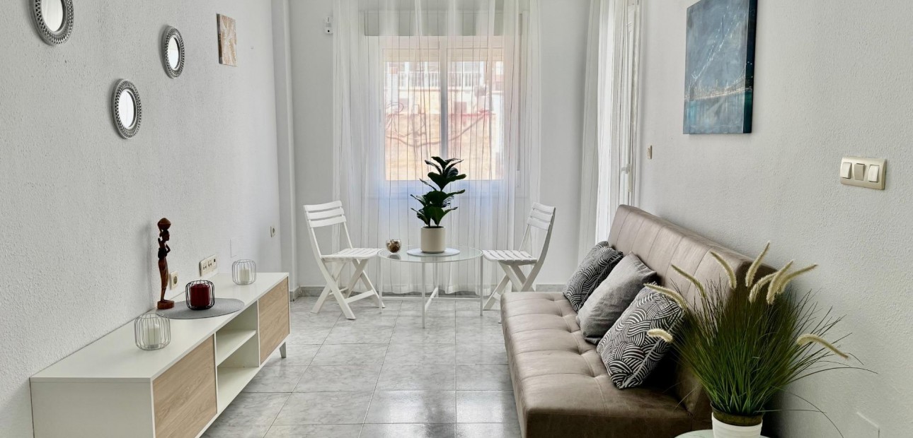 Venta - Apartamento / piso -
Torrevieja - torrevieja
