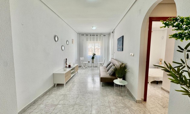 Venta - Apartamento / piso -
Torrevieja - torrevieja