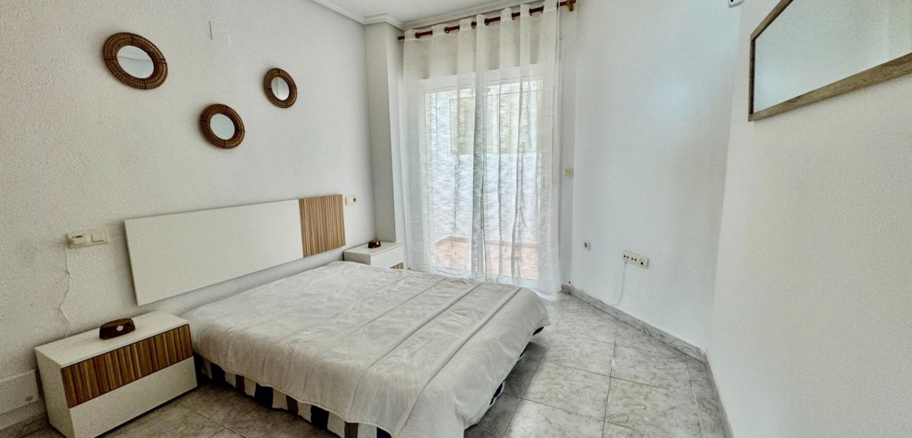 Venta - Apartamento / piso -
Torrevieja - torrevieja