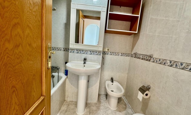 Venta - Apartamento / piso -
Torrevieja - torrevieja
