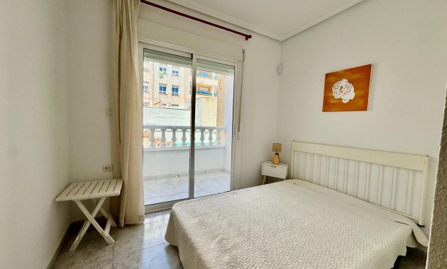 Venta - Apartamento / piso -
Torrevieja - torrevieja