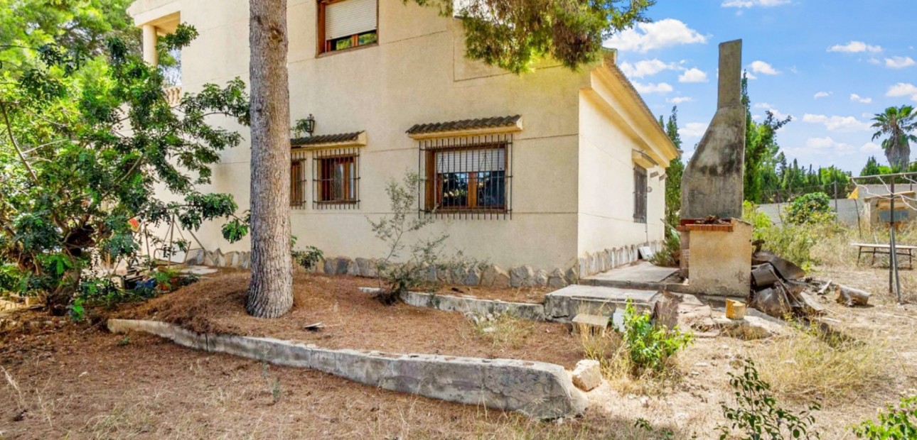 Sale - Detached Villa -
Torrevieja - Los Balcones - Los Altos del Edén