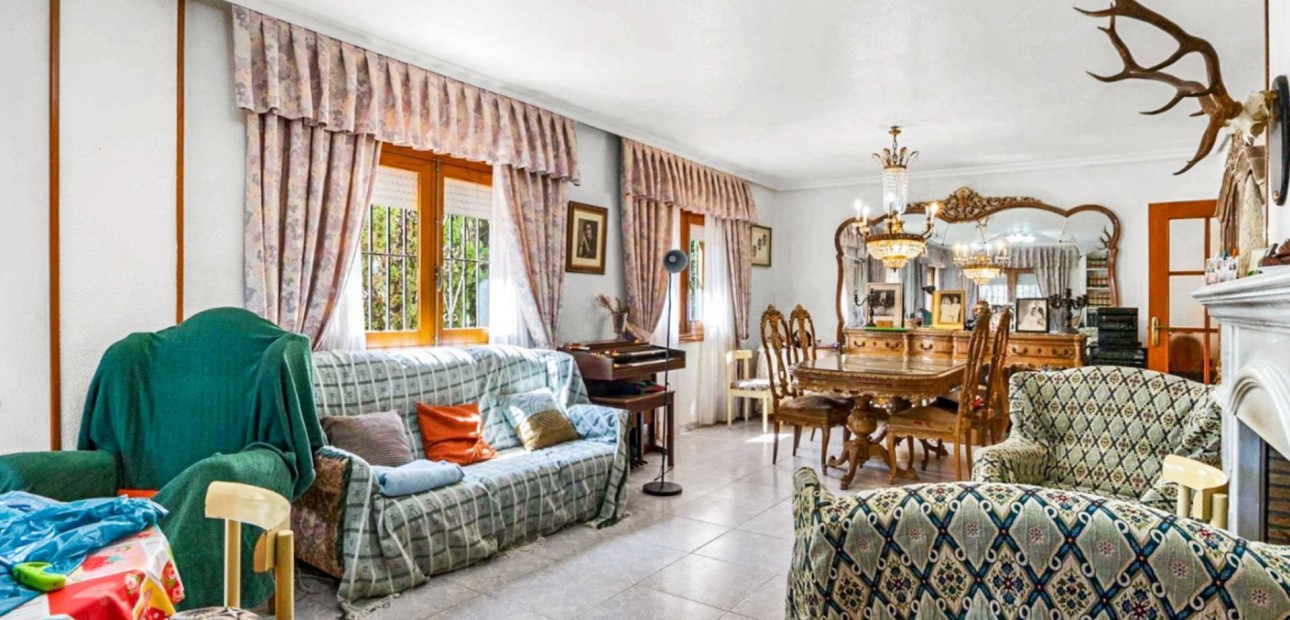 Sale - Detached Villa -
Torrevieja - Los Balcones - Los Altos del Edén