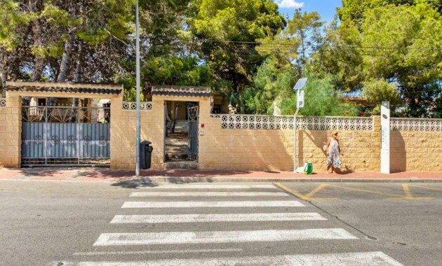 Sale - Detached Villa -
Torrevieja - Los Balcones - Los Altos del Edén